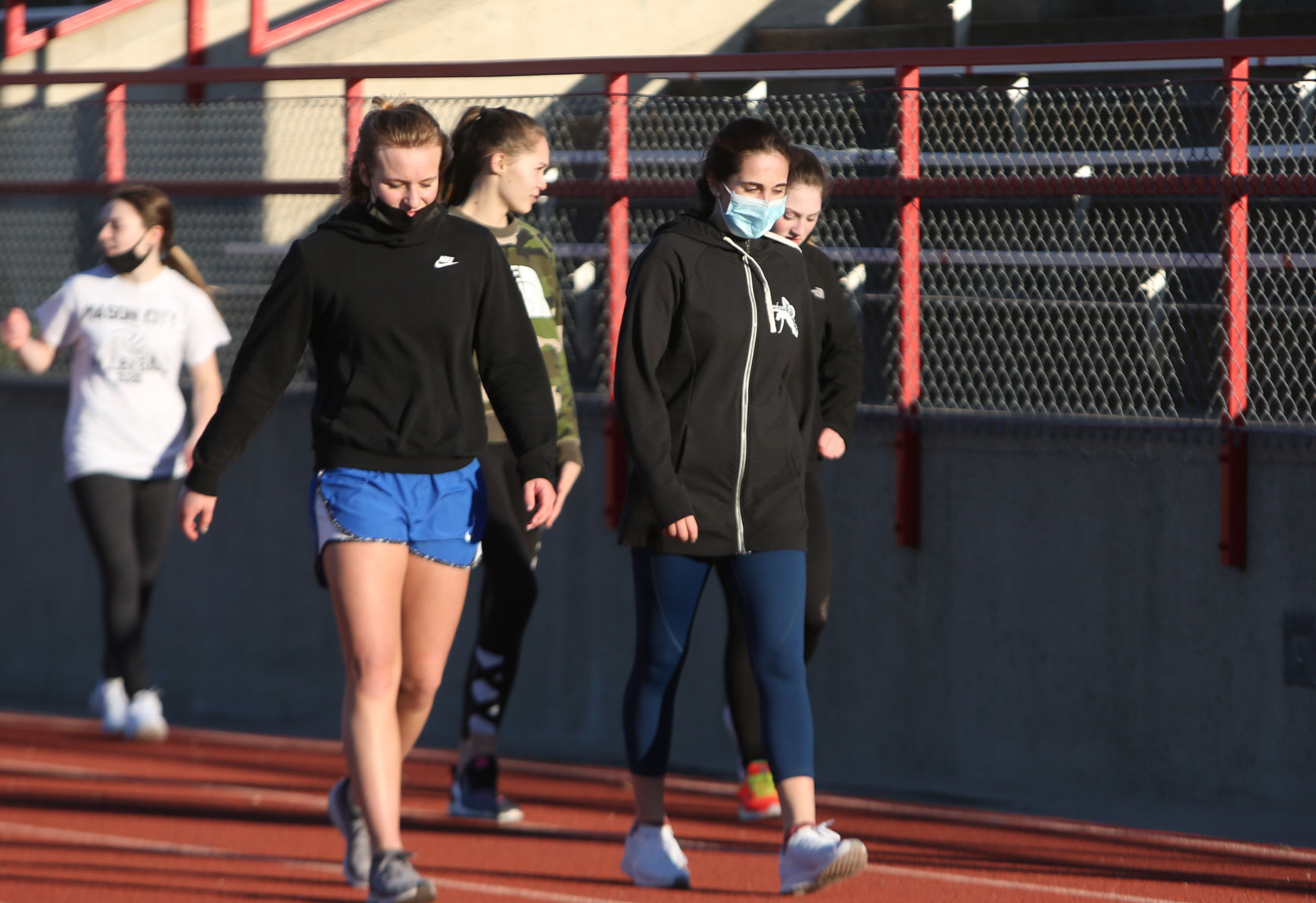 MCHS girls track - Monarch